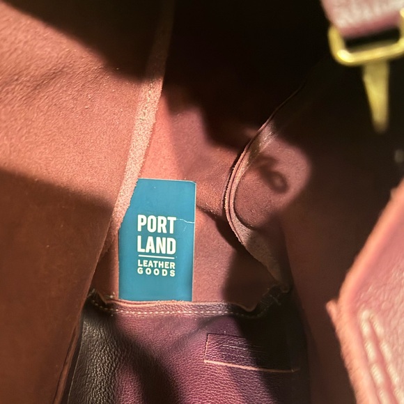 NWOT Portland Leather Good Butterfly Bucket Bag Dark Purple - Picture 5 of 8